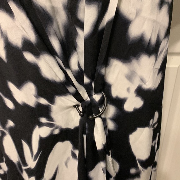 Kenneth Cole Soft Focus Asymmetrical Hem Dress - Picture 4 of 11